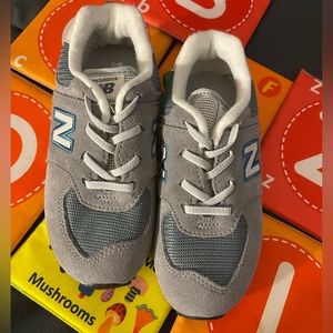 Toddler new balance sneakers